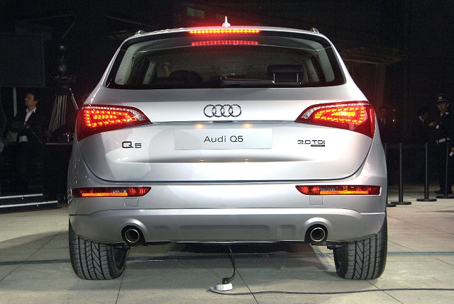 audi_q5_2008_014.jpg