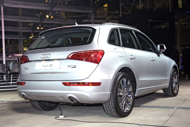 audi_q5_2008_015.jpg