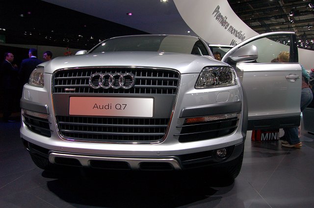 audi_q7_2006_042.jpg