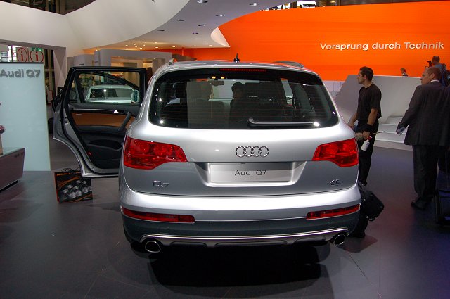 audi_q7_2006_044.jpg