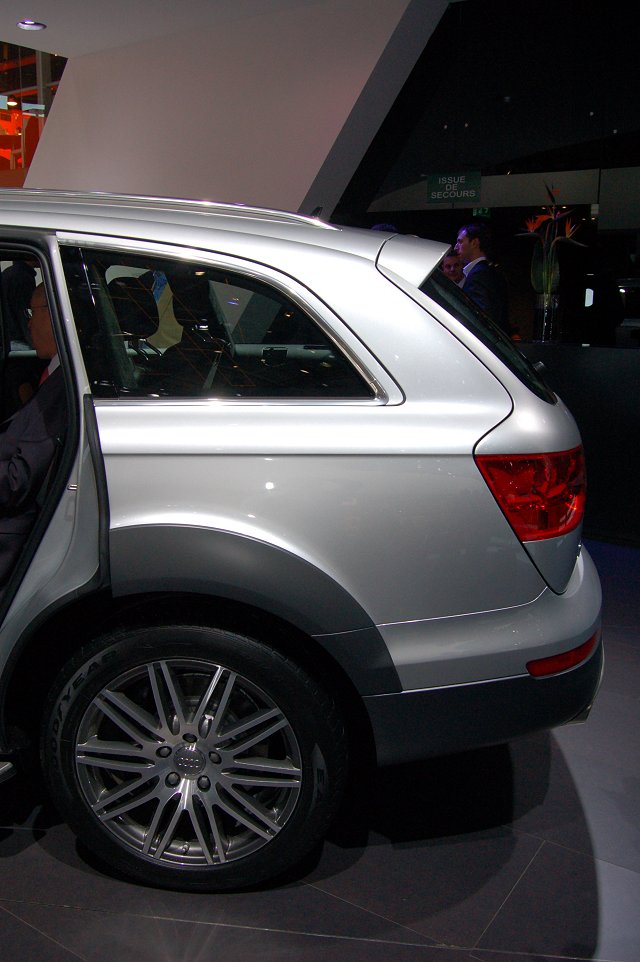 audi_q7_2006_046.jpg