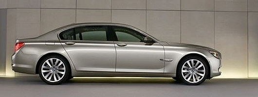 Tech-laden BMW 7 Series breaks cover. Image by BMW.