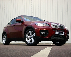 BMW X6 xDrive35d. Image by Kyle Fortune.