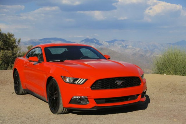 http://www.carenthusiast.com/ford/ford__mustang__2014__080.jpg