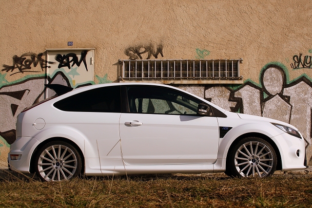 ford_focus_rs_2009_092.jpg
