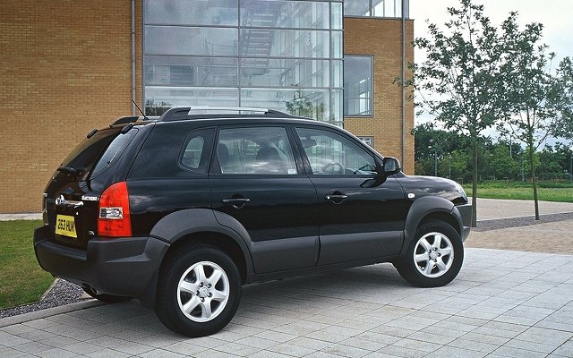 2004 Hyundai Tucson | newhairstylesformen2014.com