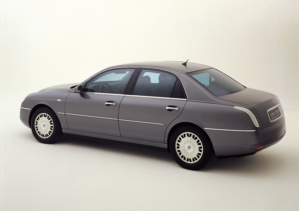 lancia_thesis2003_25.jpg