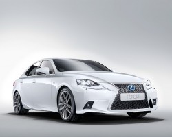 Incoming: Lexus IS 300h. Image by Lexus.