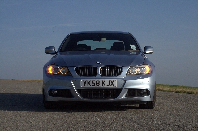 The Car Enthusiast Reviews BMW 330d M Sport