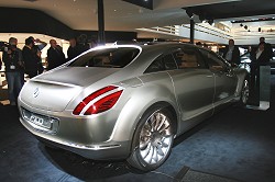 2007 Mercedes-Benz F700 concept. Image by Newspress.