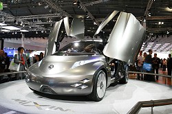 2007 Nissan Mixim concept. Image by Newspress.