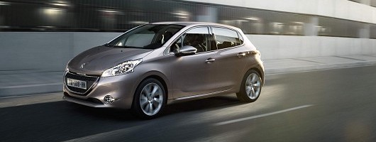 Lighter Peugeot 208 is a looker. Image by Peugeot.