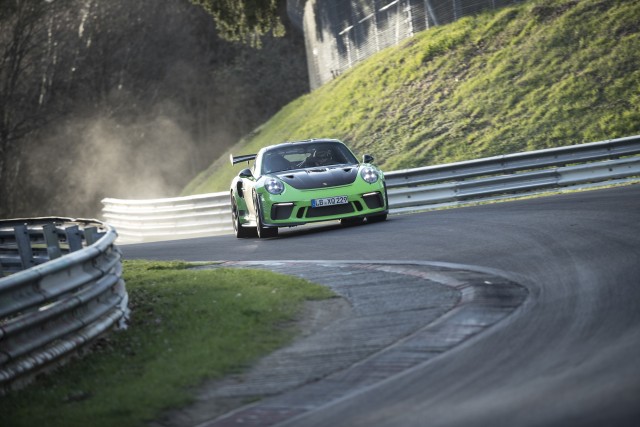 Porsche 911 GT3 RS rips round the Ring. Image by Porsche.