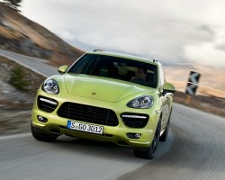 Incoming: Porsche Cayenne GTS. Image by Porsche.