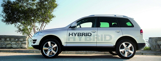 Volkswagen Touareg Hybrid Front Angle Picture Volkswagen Touareg Hybrid Multimedia