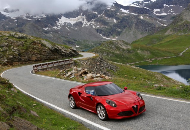 Incoming: Alfa Romeo 4C. Image by Alfa Romeo.