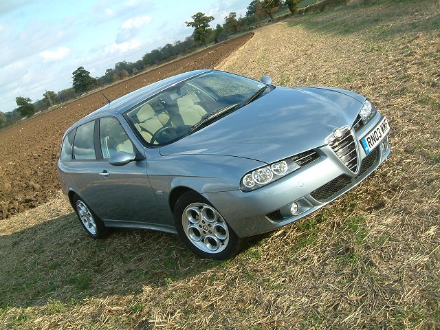 2003 Alfa Romeo 156 2.0 JTS Sportwagon review. Image by Shane O' Donoghue.