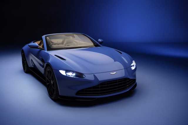 Roadster joins Aston Martin Vantage range. Image by Aston Martin.