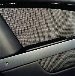 2005 Aston Martin V8 Vantage. Image by Aston Martin.