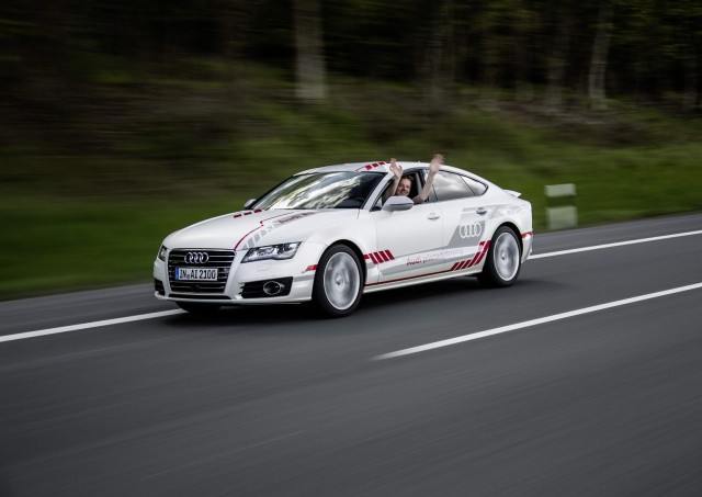 Self-driving Audi A7, 'learns' new tricks. Image by Audi.
