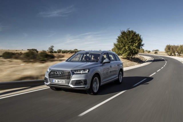 First drive: Audi Q7 e-tron plugin hybrid. Image by Audi.