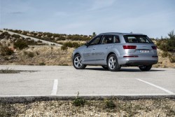 2016 Audi Q7 e-tron plugin hybrid. Image by Audi.