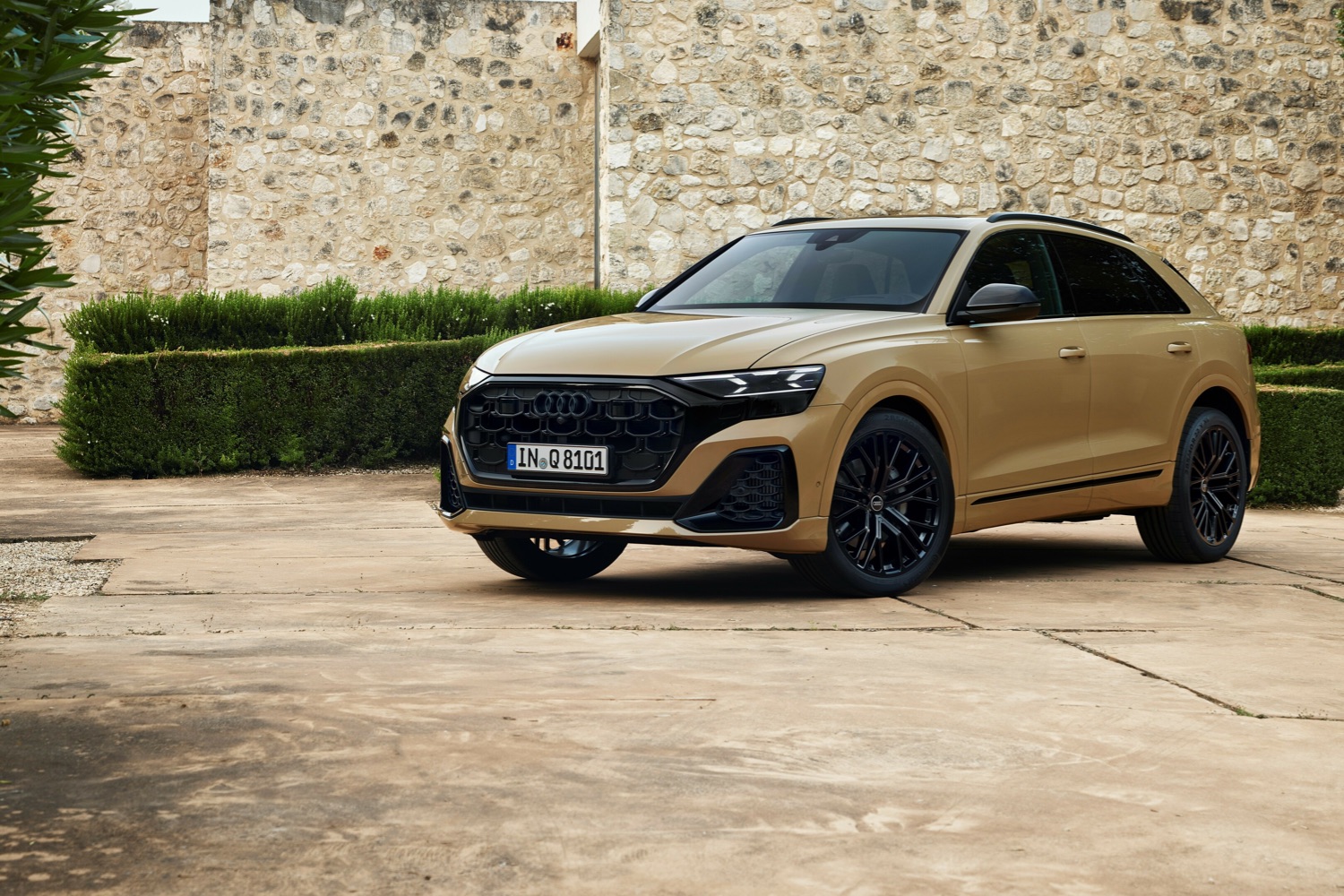 Audi tweaks its flagship Q8 SUV. Image by Audi.