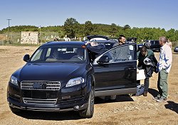 2006 Audi Q7 Prototype in pre-production testing. Image by Audi. Click here for a larger image. 2006 Audi Q7 Prototype in pre-production testing. Image by Audi.
