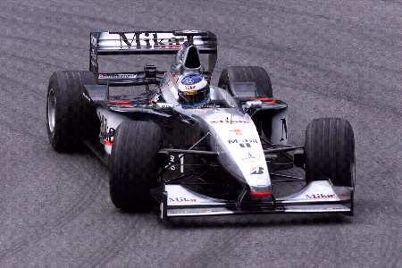 Mika qualifies on pole yet again