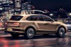 Bentley revises Bentayga Hybrid. Image by Bentley.