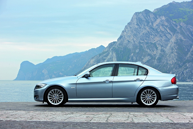 Facelifted BMW 3 Series in full detail. Image by BMW.