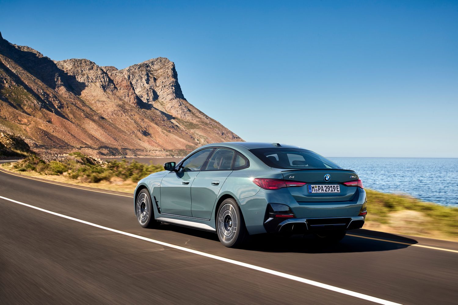 BMW refreshes 4 Series Gran Coupe and i4 electric fastback. Image by BMW.