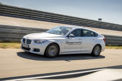 2015 BMW 5 Series Gran Turismo hydrogen fuel cell prototype. Image by BMW.