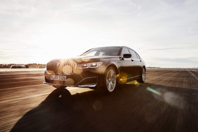 BMW's 7 Series PHEV makes 394hp. Image by BMW.