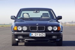 E32 BMW 750i. Image by BMW.