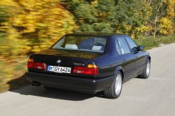 E32 BMW 750i. Image by BMW.