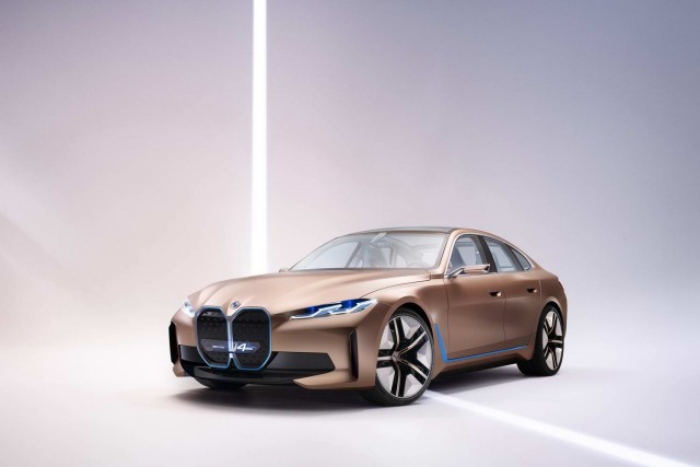 BMW unveils i4 EV. Image by BMW AG.