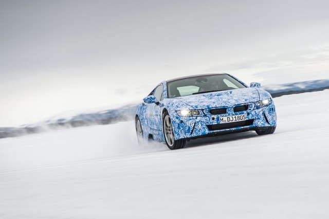 Passenger preview: BMW i8. Image by BMW.