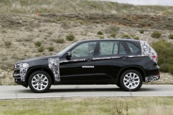 2014 BMW X5 eDrive plug-in hybrid prototype. Image by BMW.