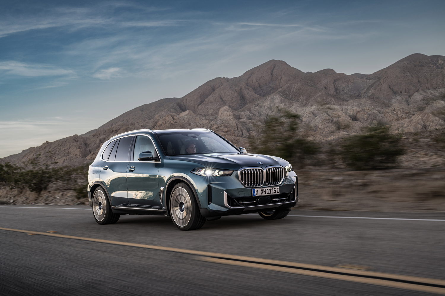 BMW revamps X5 and X6 SUVs with light update. Image by BMW.