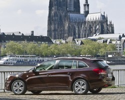 2012 Chevrolet Cruze Station Wagon. Image by Chevrolet.