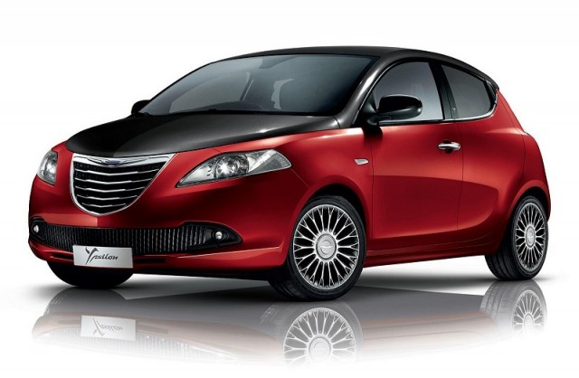 Chrysler Ypsilon in the Black and Red. Image by Chrysler.