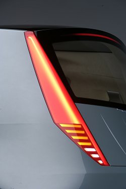 2005 Chrysler Akino concept. Image by Chrysler.