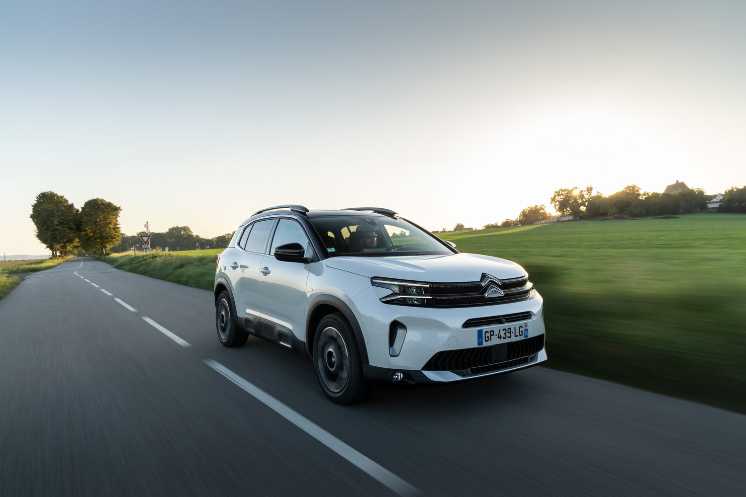 First drive: 2024 Citroen C5 Aircross Hybrid 136. Image by Citroen.