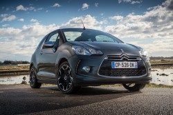 2013 Citroen DS3 Cabrio. Image by Jamie Lipman.