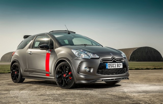 Citroen DS3 Racing Cabrio arrives. Image by Citroen.