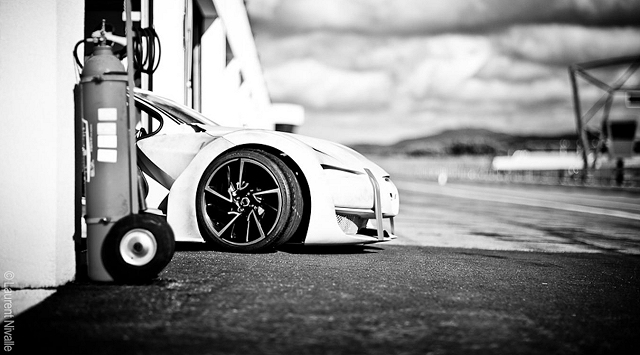 Citroen's Survolt concept to take to the track. Image by Laurent Nivalle.