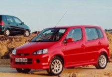 The quirky Daihatsu YRV 4trak. Photograph by Daihatsu.