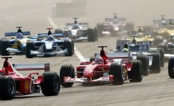 First corner antics at the 2002 US GP. Image by Eileen Buckley.