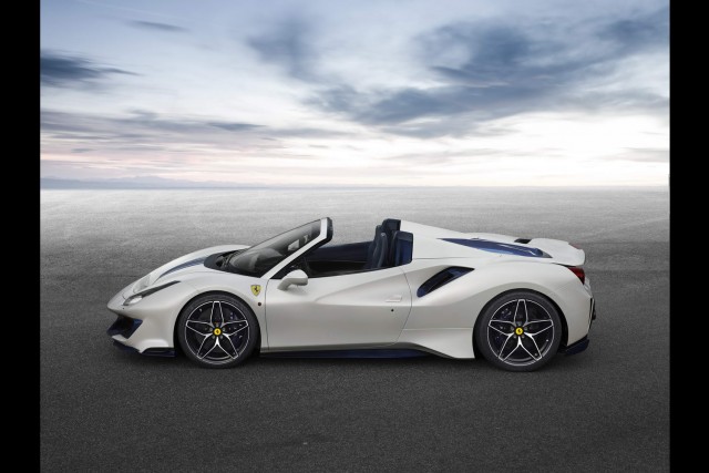 Ferrari 488 Pista morphs into Spider. Image by Ferrari.